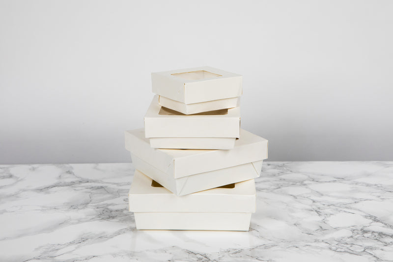 Caja cuadrada de cartón blanco con tapa ventana KRAY 700ml 135x135mm A50mm - 25Uds