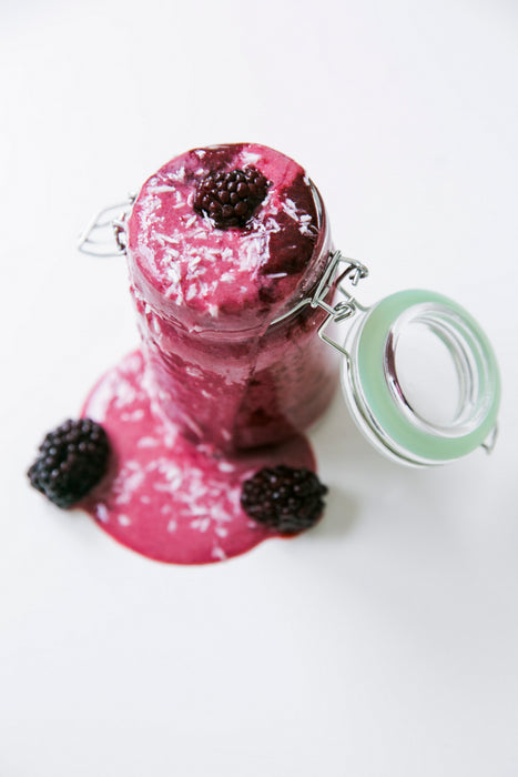 Tarros pequeños de vidrio BOKA con junta silicona azul oscuro 200ml A119,2mm - 12Uds