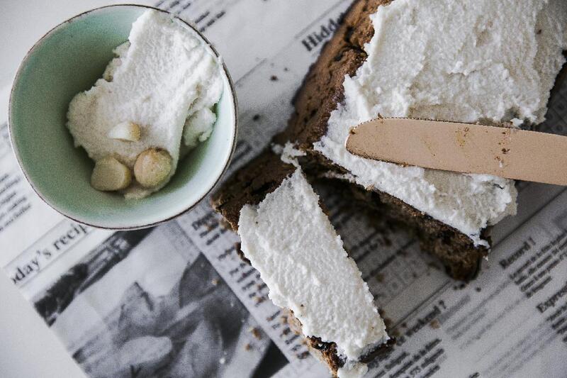 Papel antigrasa diseño periódico 270x350mm - 500Uds